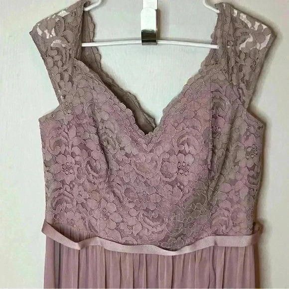 David Bridal Gown Women 14 Lilac Crochet Zip Back Maxi Slit Formal Bridal Dress - Picture 2 of 10